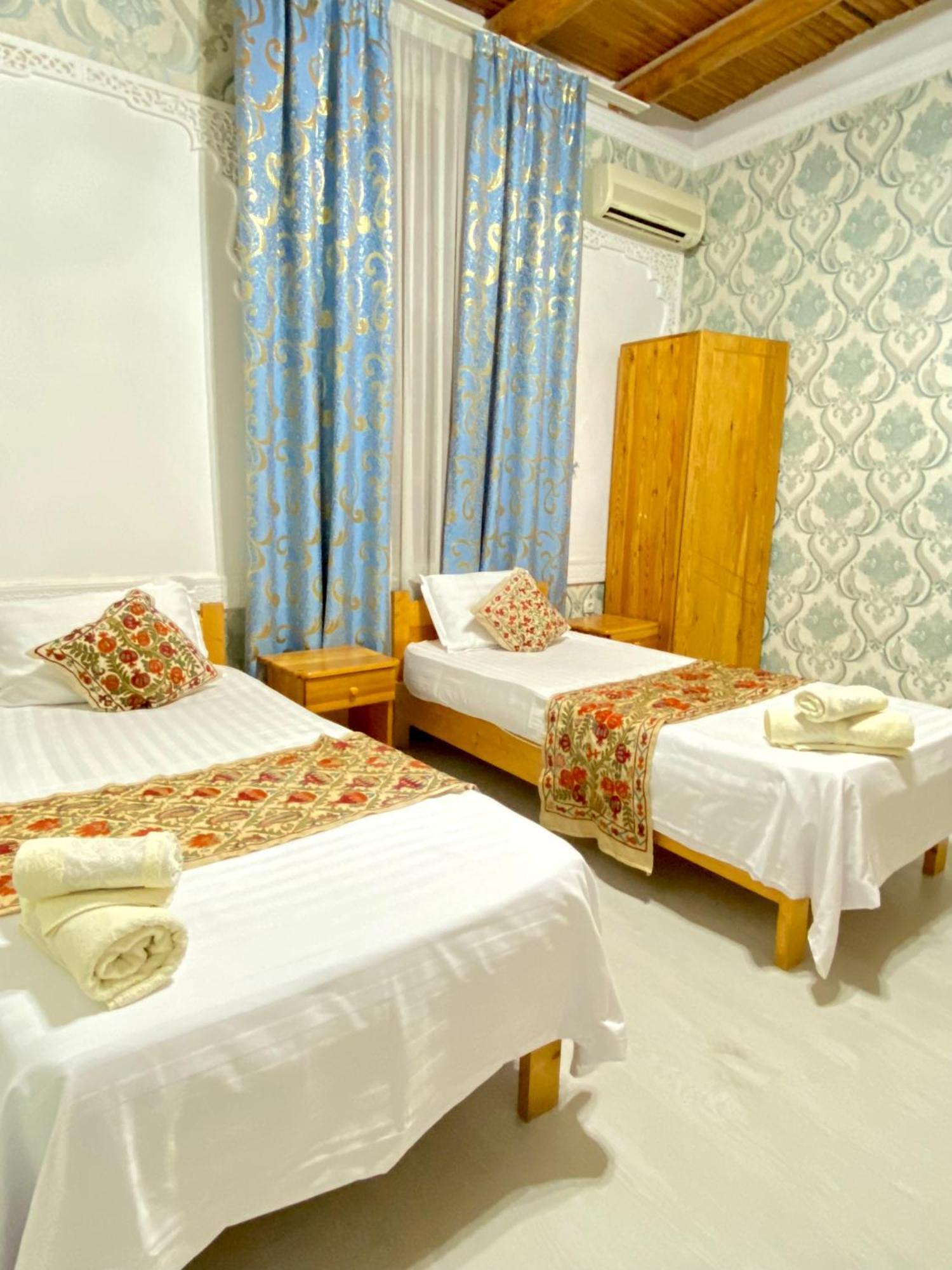Antique Hotel In Old Town Bukhara Exterior foto
