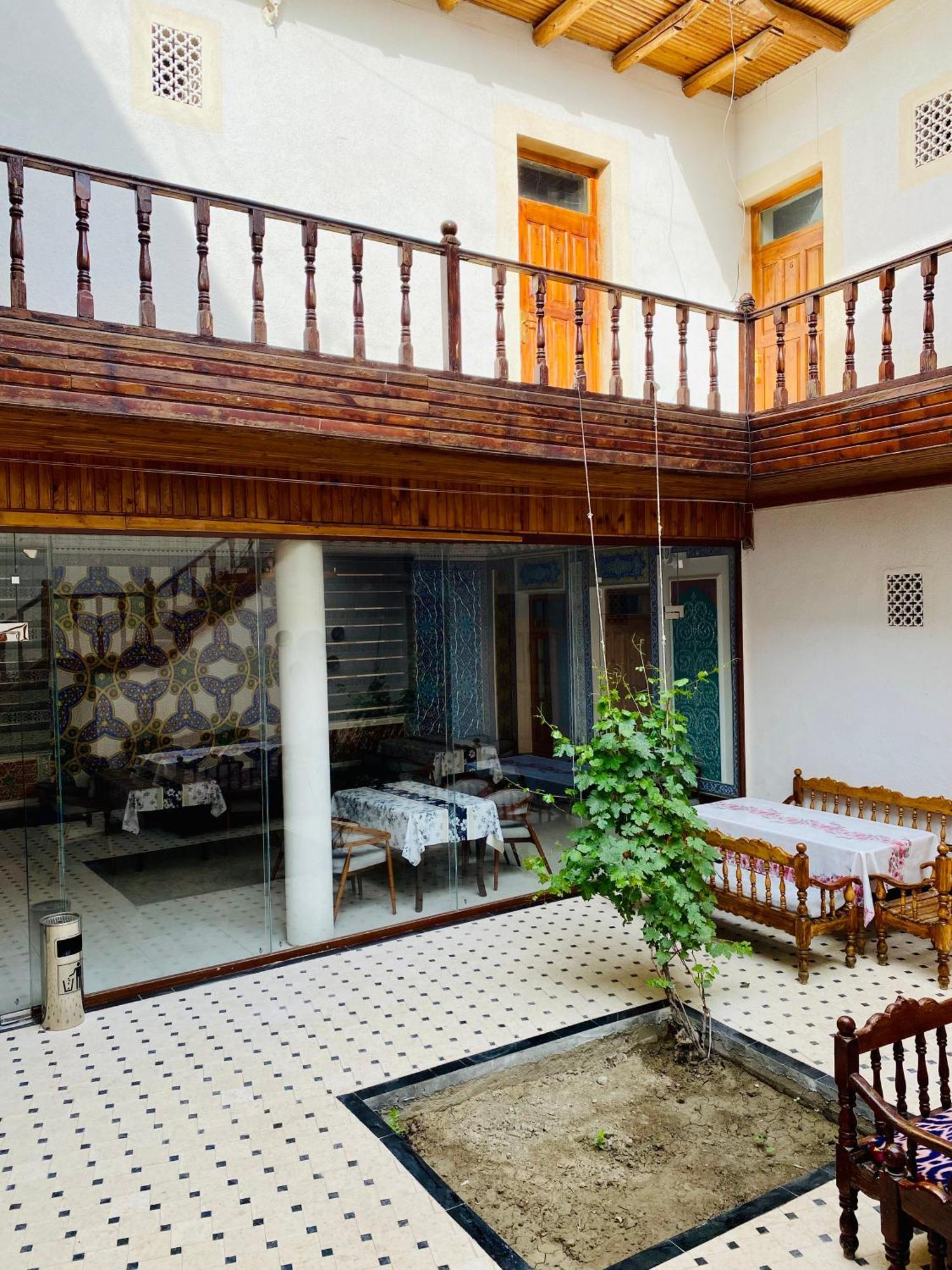 Antique Hotel In Old Town Bukhara Exterior foto